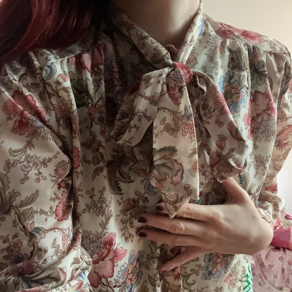 Vintage 1970s Pussybow Blouse